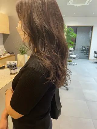 ロング LORO.hairmake&spa所属・山﨑 ひよりのヘアスタイル