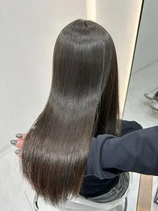 ロング カラー 赤み消し/オリーブ カーキ/福田れんのヘアスタイル