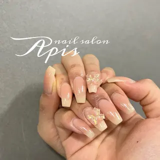 ネイル nailsalon Apis所属・Apis manakaのネイルデザイン