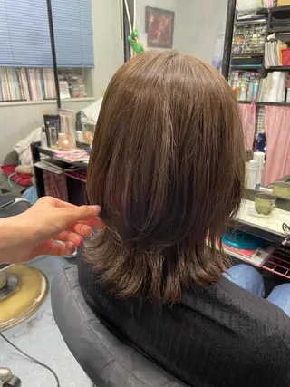 ミディアム カラー 美容室るーじゅ所属・美容室 るーじゅ/しいの木台のマツエク・マツパデザイン