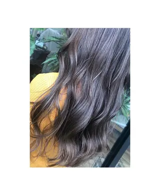 ロング カラー あらい なつみのヘアスタイル