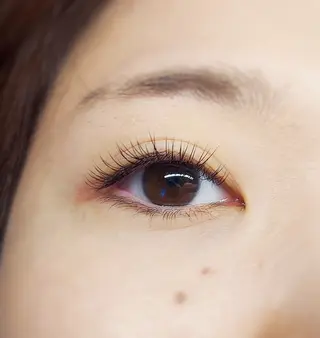 マツエク・マツパ U_la所属・U_la [ウーラ] 片岡の眉毛・アイブロウイメージ