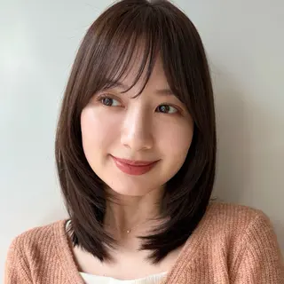 ミディアム カラー あやめ【顔まわり/レ イヤー/柔らかカラ】のヘアスタイル
