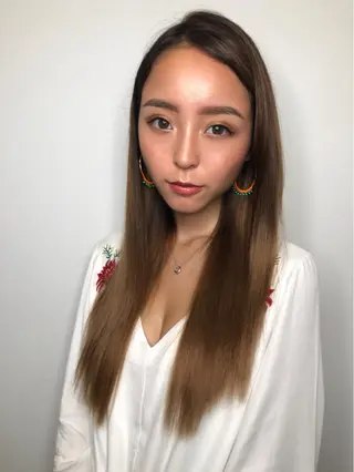 ロング salowin 原宿 aroa所属・韓国／ハッシュカット ／透明感カラー／金野のヘアスタイル