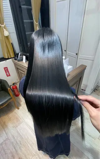 ロング shinka 髪質改善　縮毛矯正所属・美髪ストレート/美髪 レイヤー特化増原優斗のヘアスタイル