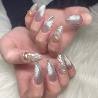 ネイル AngelChris ビューティーサロンのネイルデザイン