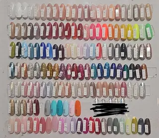 ネイル イル　ネイルサロン　京都河原町店所属・小澤 妃和のネイルデザイン