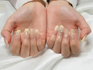 ネイル 新子 沙枝のネイルデザイン