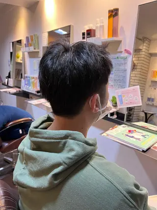 メンズ youres  hair  髪質改善トリートメント&ヘッドスパ新宿三丁目店所属・髪質改善 芝井千晶のヘアスタイル