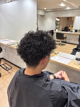 パーマ メンズ 入江 麻帆のヘアスタイル