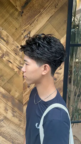パーマ メンズ メンズカット　パーマ 特化美容師　中野稜平のヘアスタイル