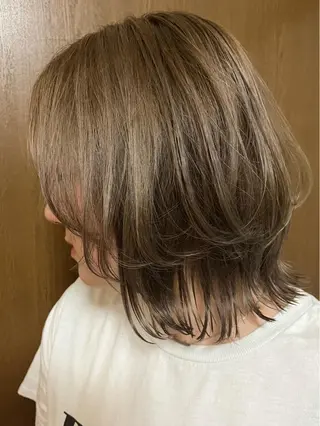 ミディアム 田中 鈴乃のヘアスタイル