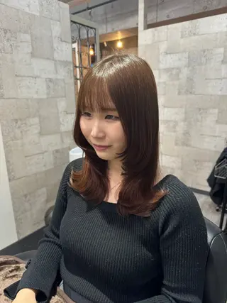 セミロング ナリモト ユキノのヘアスタイル