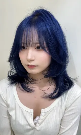 ロング カラー ヘアアレンジ 🌈艶カラー/ 韓国風レイヤーカットのヘアスタイル