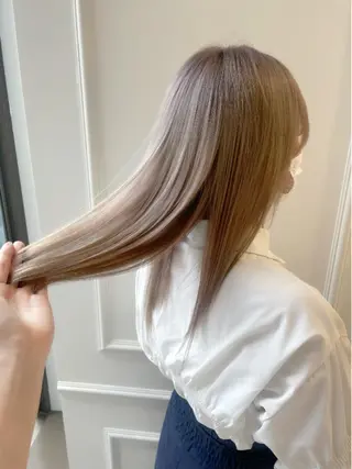 ロング カラー 韓国レイヤーカット/ ダブルカラーのヘアスタイル