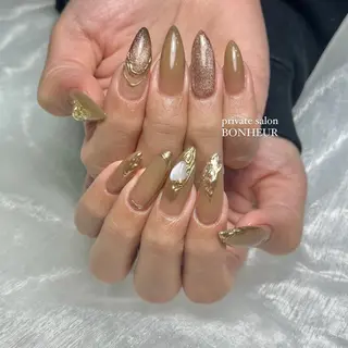 ネイル BONHEUR Annaのネイルデザイン