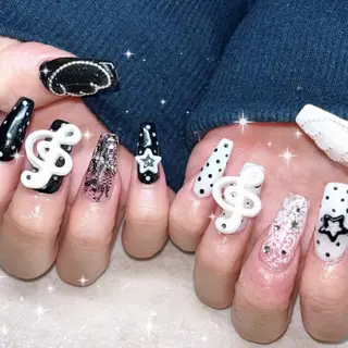 ネイル mimi 高石桃朱のネイルデザイン