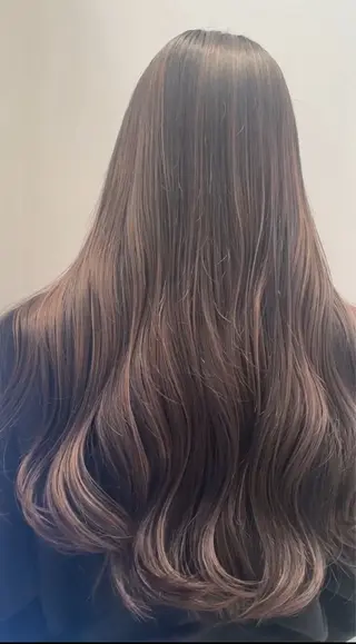 カラー 近藤 奏音のヘアスタイル