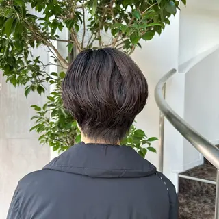 ショート パーマ BiBi international所属・久島 舞愛のヘアスタイル