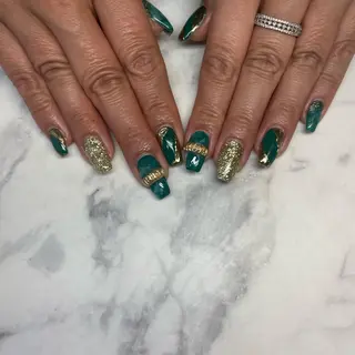 ネイル es nailのネイルデザイン
