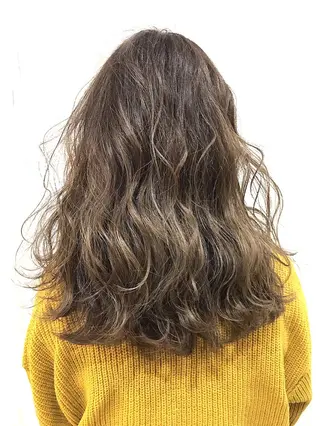 カラー ハイトーンカラー RYUのヘアスタイル