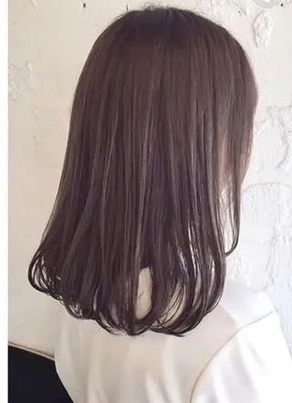 ミディアム カラー ワタベ ハヤト/ トップデザイナーのヘアスタイル