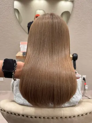 ミディアム カラー 蟹江 聡太✨レイヤーカットのヘアスタイル