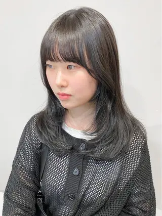 セミロング カラー kohana 🎀韓国ヘア🎀🤍のヘアスタイル