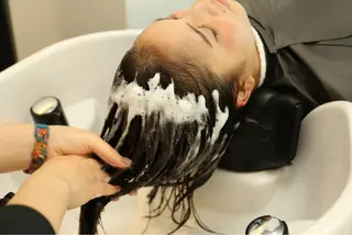 ロング 岩岡 和哉のヘアスタイル