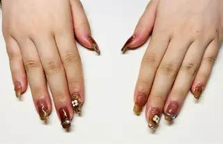 ネイル Mule Beauty Salon所属・ミュール ビューティーサロンのネイルデザイン