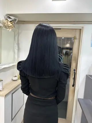 セミロング cinq PROJECT所属・ミルクティーベージュ /三村克彦のヘアスタイル