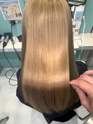 ロング 髪質改善&縮毛矯正 池本 有宏のヘアスタイル