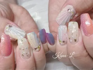 ネイル 芦辺 香奈のネイルデザイン