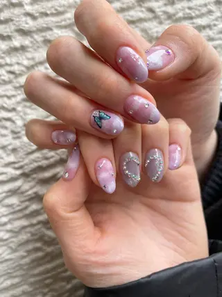 ロング カラー ヘアアレンジ キッズ ネイル マツエク・マツパ アイブロウ 福田 加奈のネイルデザイン