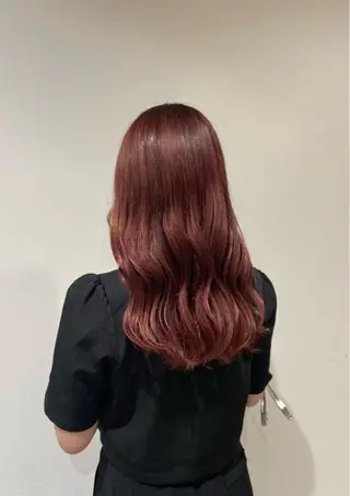 ミディアム カラー mei / 艶カラー ミディアム レイヤーのヘアスタイル