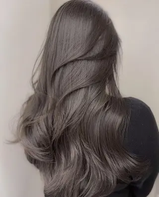 ロング カラー コテ巻き風パーマ🫧 韓国パーマ反町海大のヘアスタイル