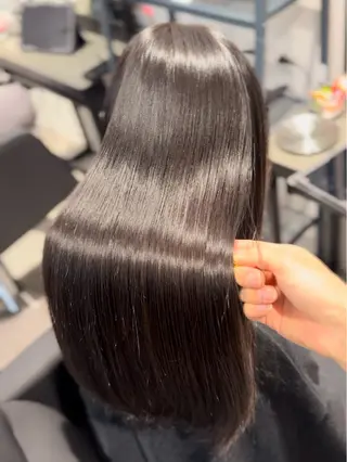 ロング カラー パーマ ヘアアレンジ Vel 新宿店所属・美髪矯正/髪質改善 カラー✨️Velのヘアスタイル