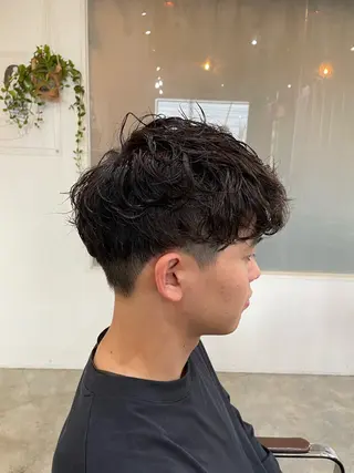 ショート パーマ メンズ JERICHO HAIR所属・河野 由佳の眉毛・アイブロウイメージ