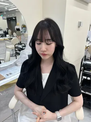 ロング 透明感カラー/レイヤ ー/momo🎀のヘアスタイル