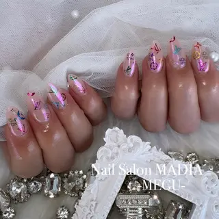 ネイル MADIA藤沢所属・MADIA MEGUのネイルデザイン