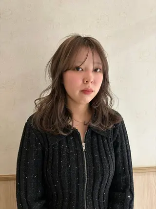 カラー レイヤー/ベージュ/ Yurika🐝🌹のヘアスタイル