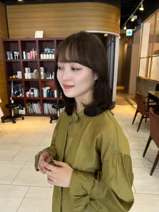 セミロング カラー 透け感color 🫧ruko🌿銀座のヘアスタイル