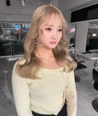 セミロング ヘアアレンジ サワイ ユイのヘアスタイル