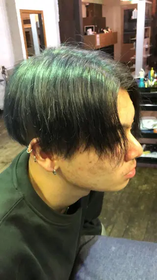 カラー メンズ リュークス所属・眞鍋 龍人のヘアスタイル