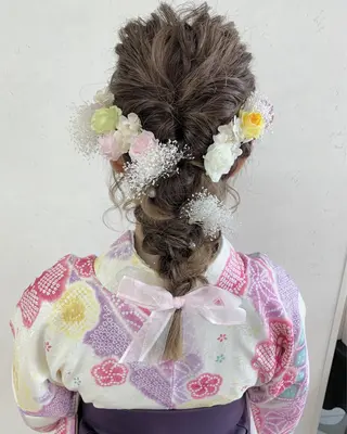 セミロング ヘアアレンジ 透明感ハイライト◎ 伊藤夏海のヘアスタイル