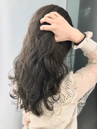 ロング カラー パーマ ヘアアレンジ 酸性縮毛矯正のプロ 杉山玲介のヘアスタイル
