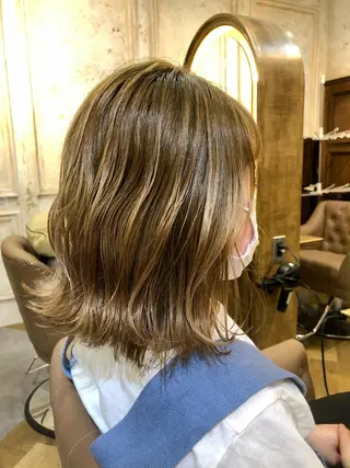 ミディアム カラー Carina所属・セン北徒歩５分 キシタクのヘアスタイル