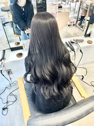 ロング カラー 石橋 華のヘアスタイル
