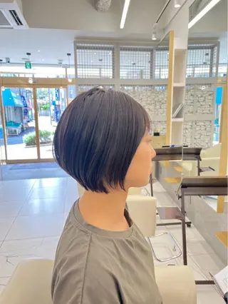 ショート 里見 愛梨のヘアスタイル