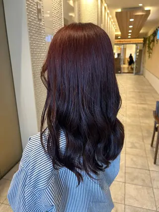 ミディアム ここな Un amiのヘアスタイル